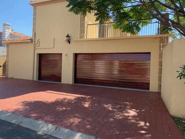 House for rent in Sandton, City of Johannesburg Metropolitan Municipality