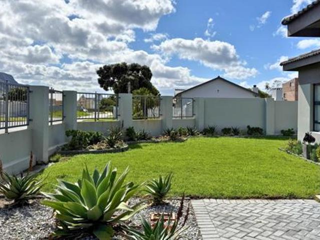 House for sale in Rietpoel, Theewaterskloof Local Municipality