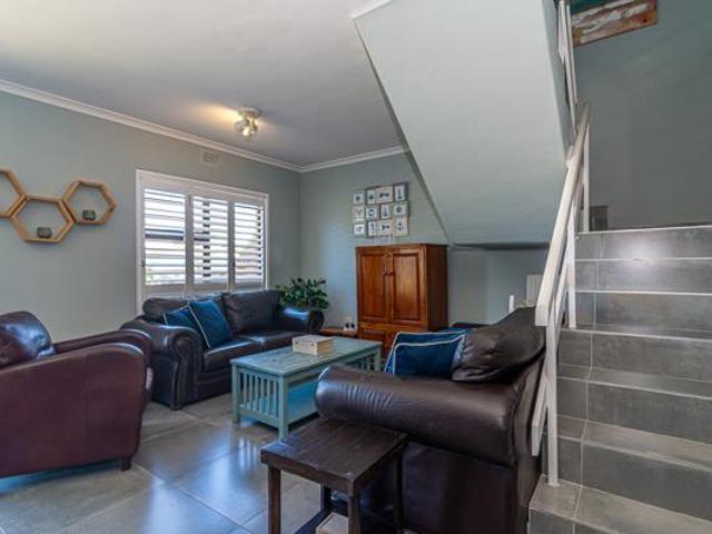 House for sale in Rietpoel, Theewaterskloof Local Municipality