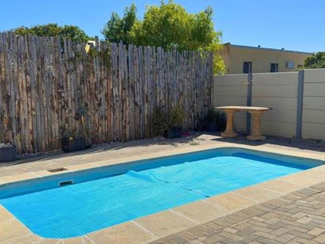House for sale in Rietpoel, Theewaterskloof Local Municipality