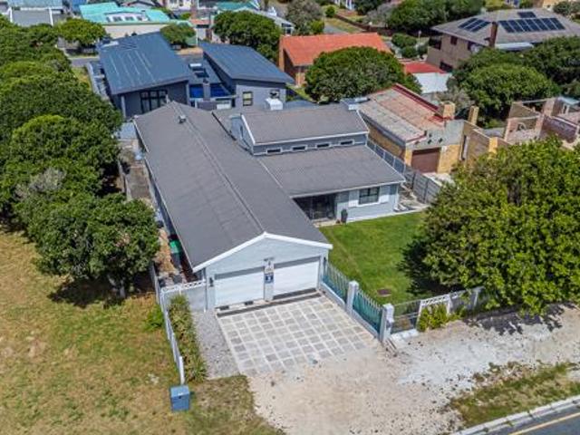 House for sale in Rietpoel, Theewaterskloof Local Municipality