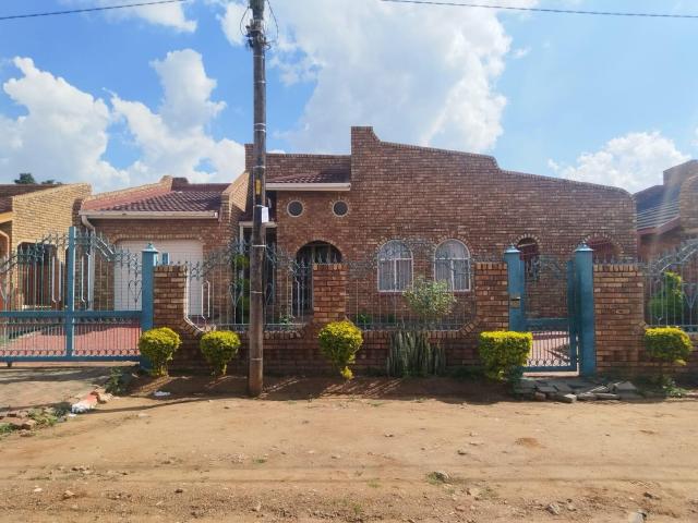 House for sale in Ga-rankuwa, Gauteng
