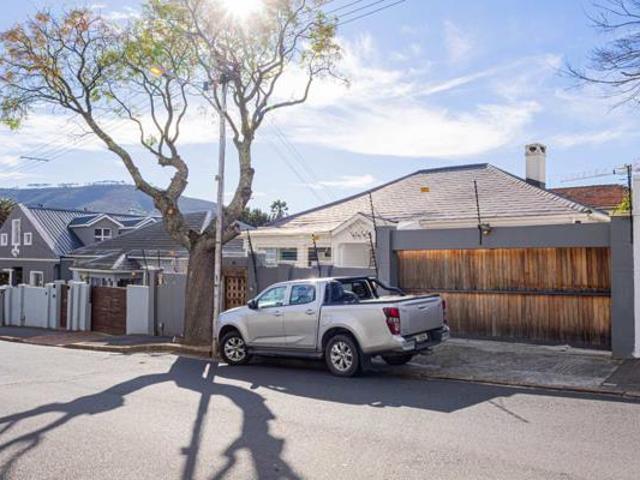 House for sale in Cape Town, Western Cape