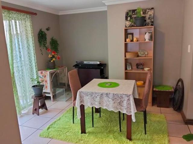 House for rent in Waterkloof, Gauteng