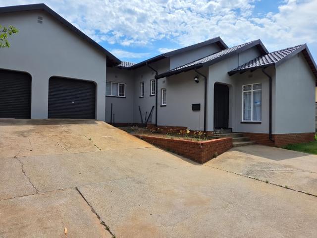 House for sale in Rustenburg, Rustenburg Local Municipality
