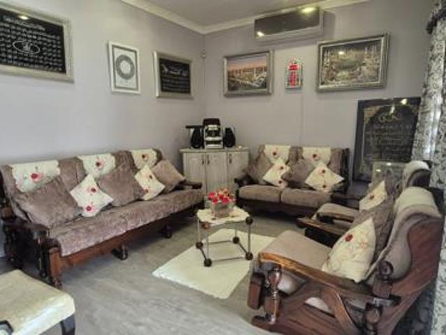 House for sale in Tongaat Beach, Kwazulu-natal