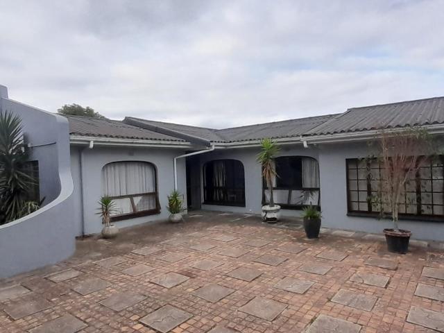 House for sale in Groot Brak Rivier, Western Cape