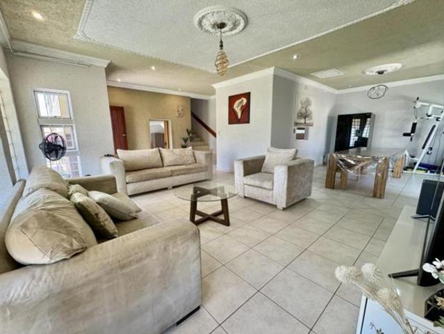 House for rent in Vosloorus, Gauteng