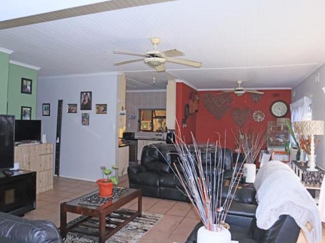 House for sale in Port Edward, Hibiscus Coast Local Municipality