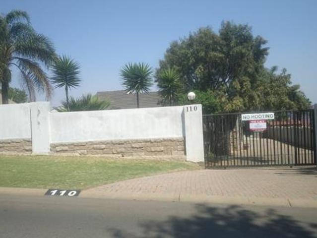 House for rent in Vosloorus, Gauteng
