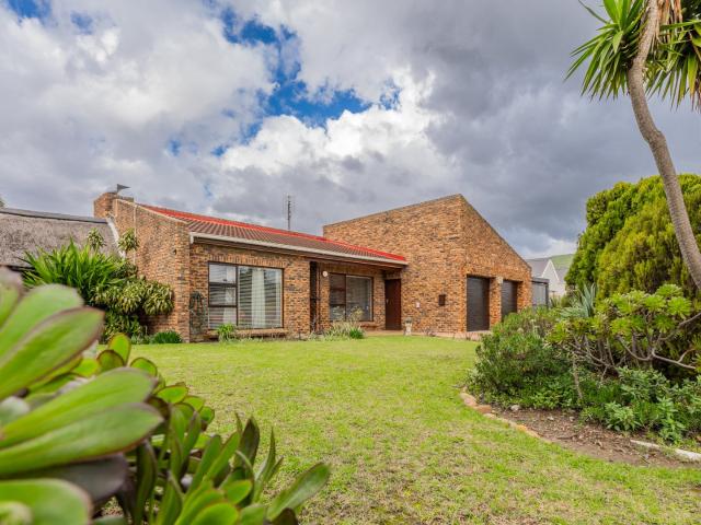 House for rent in Strand, Western Cape
