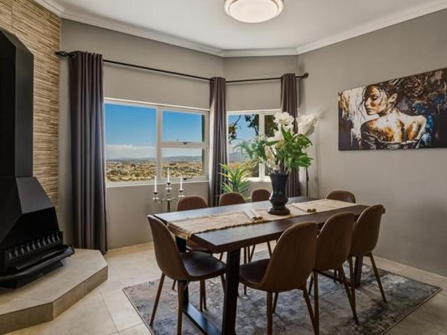 House for sale in Cape Town, Western Cape