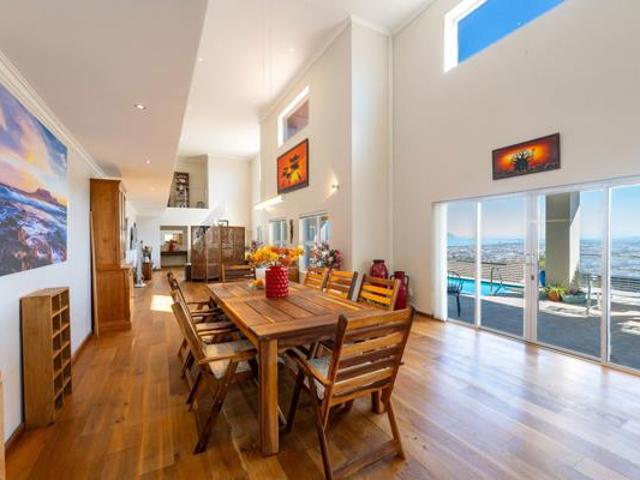 House for sale in Cape Town, Western Cape