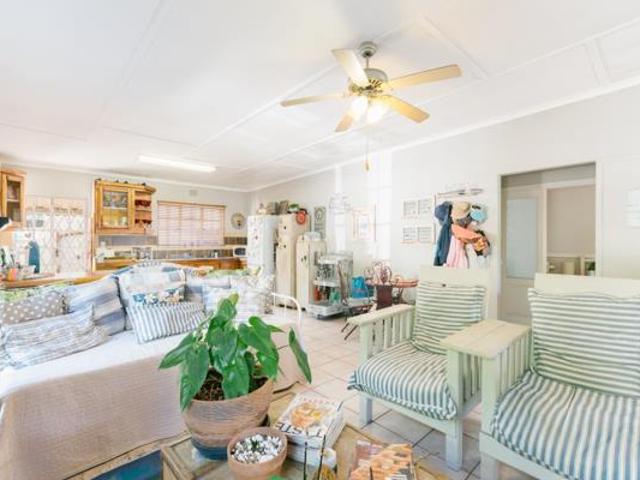 House for sale in Cape Town, Western Cape