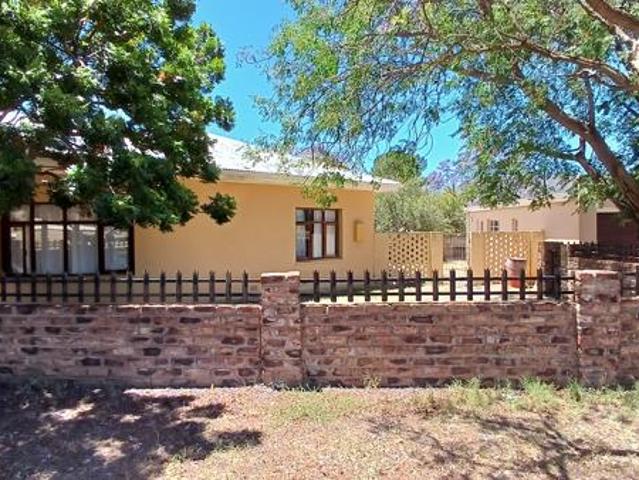 House for sale in Graaff Reinet, Eastern Cape