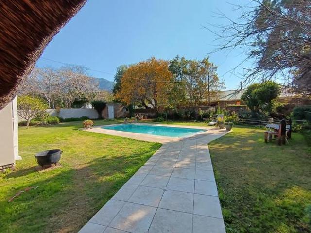 House for sale in Graaff Reinet, Eastern Cape