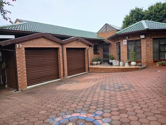 House for sale in Mount Moreland, Kwazulu-natal