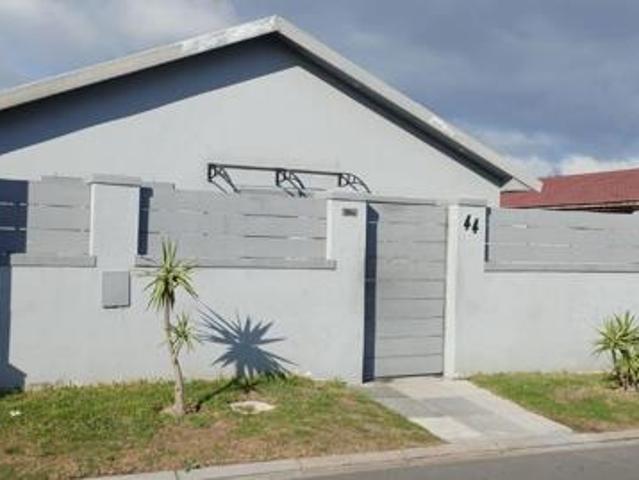House for sale in Cape Town, Western Cape
