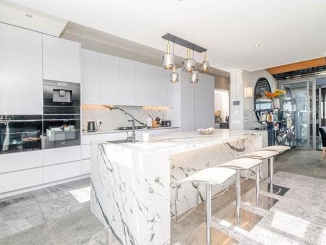 House for sale in Cape Town, Western Cape