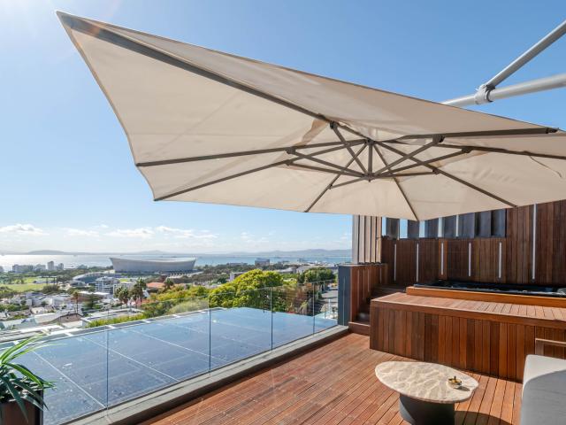 House for sale in Green Point, Cape Town