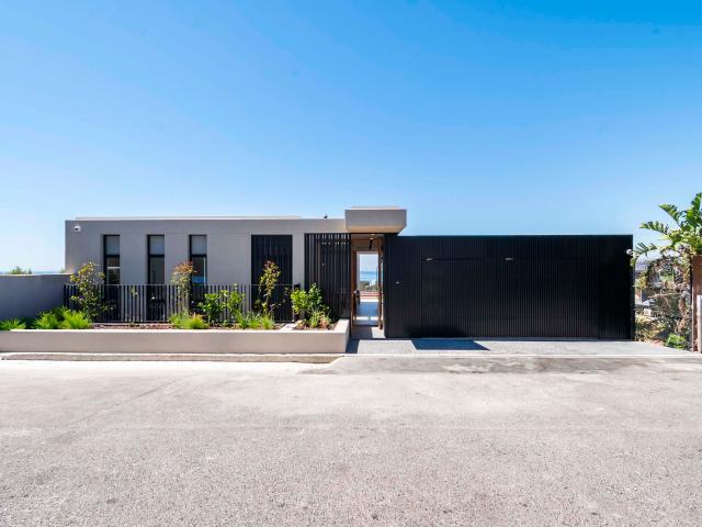 House for sale in Cape Town, Western Cape