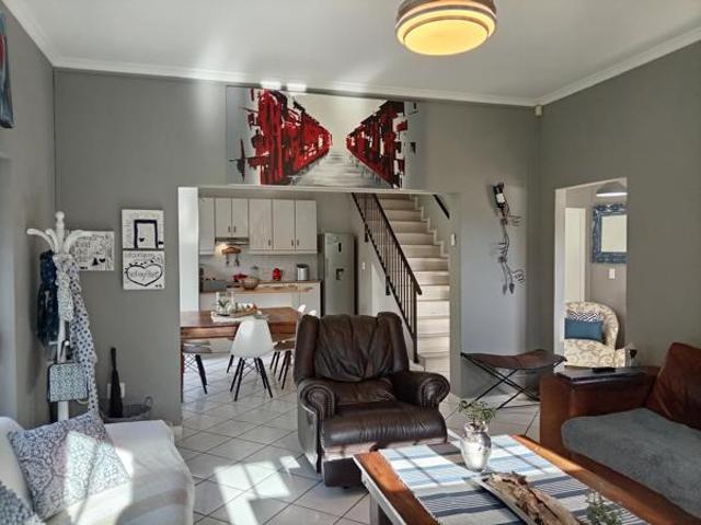 House for sale in Cape Town, Western Cape