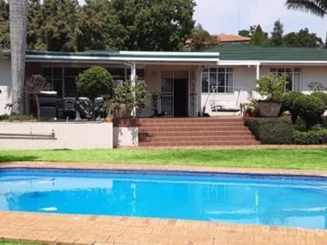 House for rent in Waterkloof, Gauteng