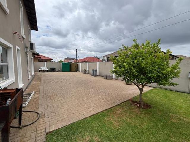 House for sale in Kimberley, Frances Baard District Municipality