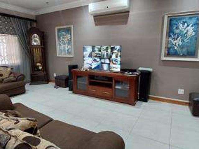 House for sale in Frances Baard, Northern Cape