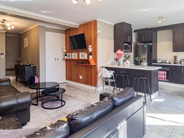 House for sale in Cape Town, Western Cape