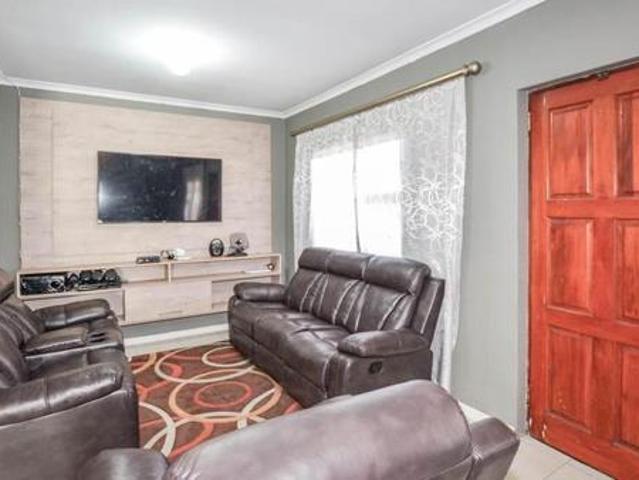 House for sale in Cape Town, Western Cape