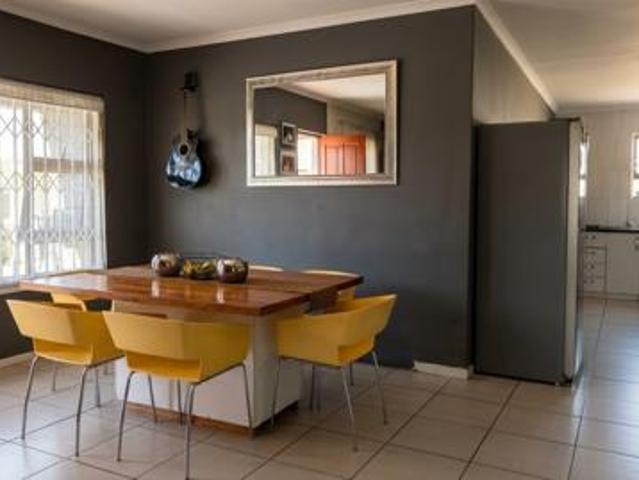 House for sale in Cape Town, Western Cape