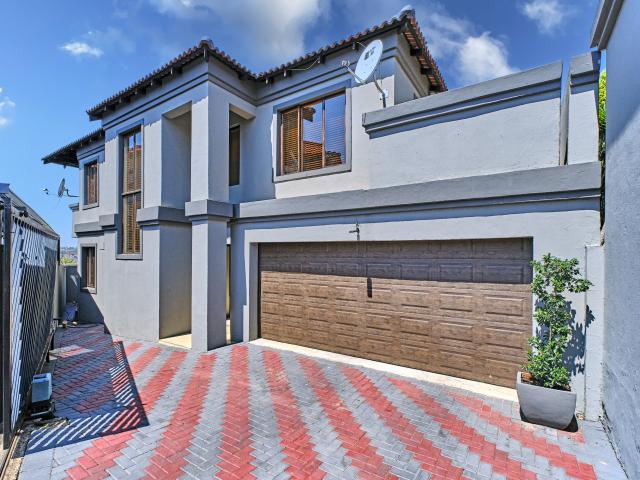 House for sale in Halfway Gardens, Midrand