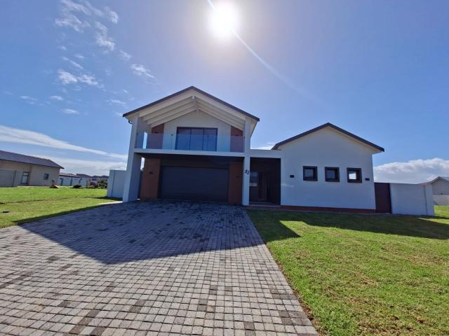 House for sale in Groot Brak Rivier, Western Cape
