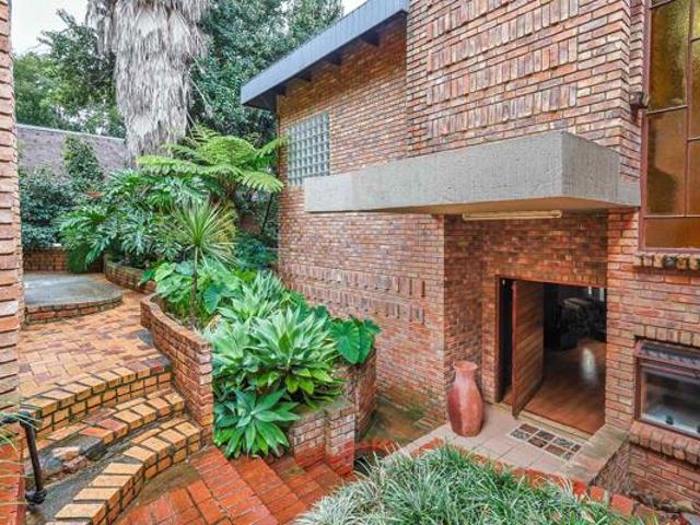 House for sale in North West