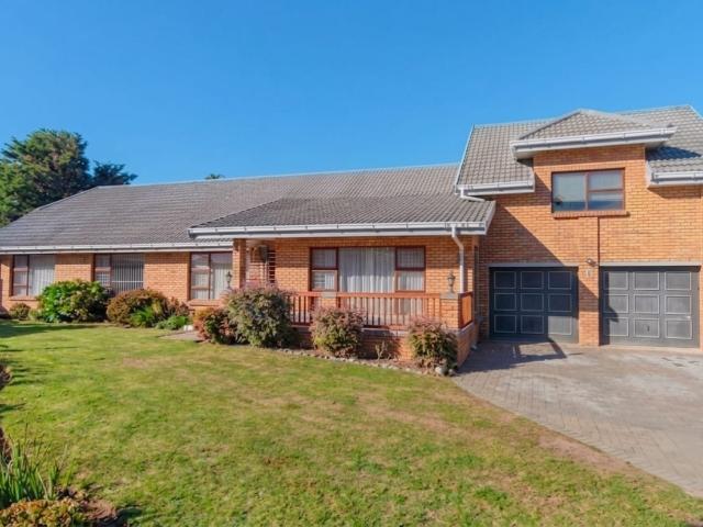 House for sale in Groot Brak Rivier, Western Cape