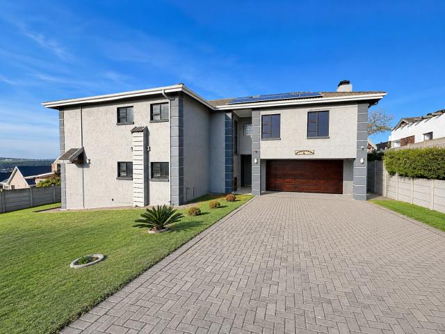 House for sale in Groot Brak Rivier, Western Cape