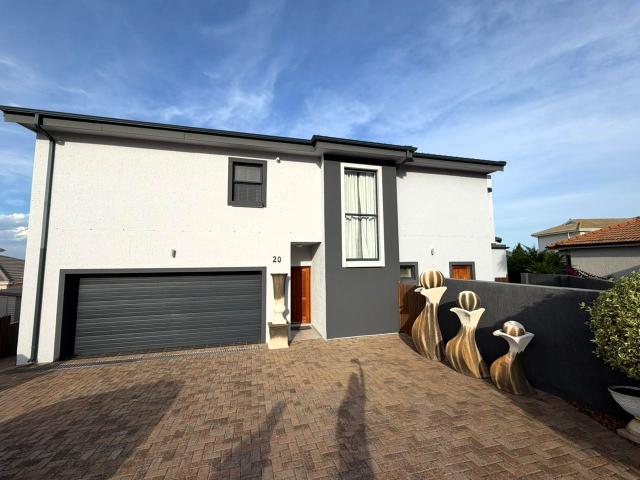 House for sale in Groot Brak Rivier, Western Cape