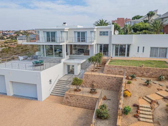 House for sale in Groot Brak Rivier, Western Cape
