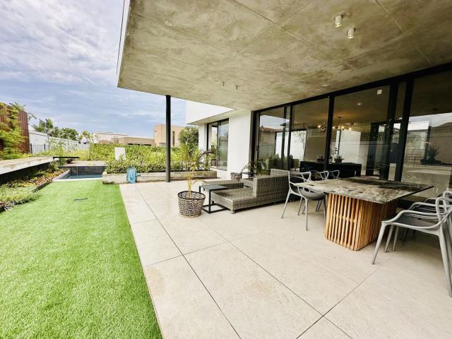 House for sale in Umhlanga, Kwazulu-natal
