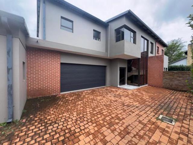 House for rent in Waterkloof, Gauteng