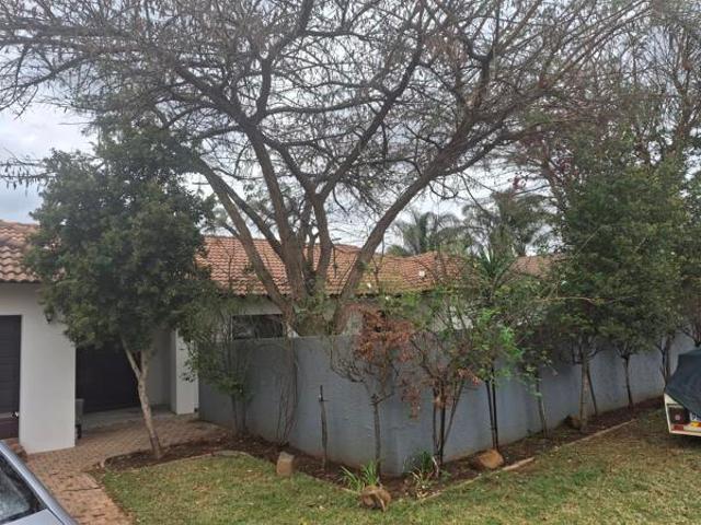 House for rent in Waterkloof, Gauteng