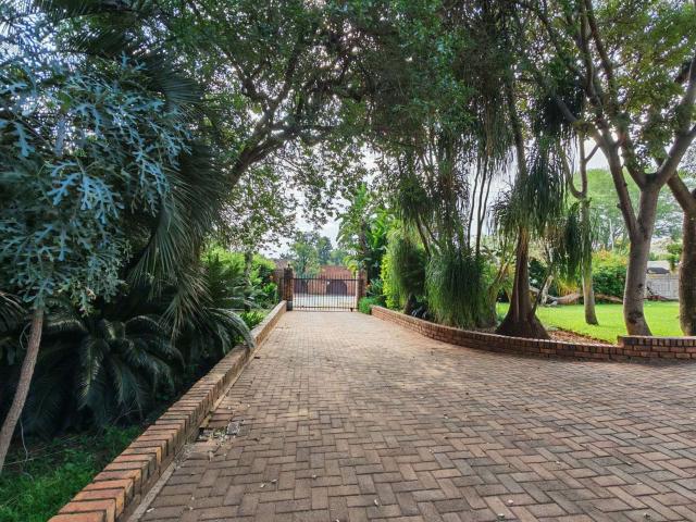 House for sale in Akasia, Gauteng