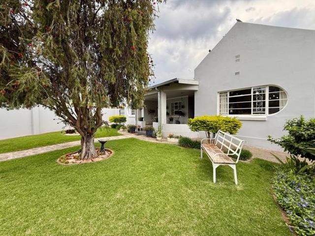 House for sale in Kimberley, Frances Baard District Municipality