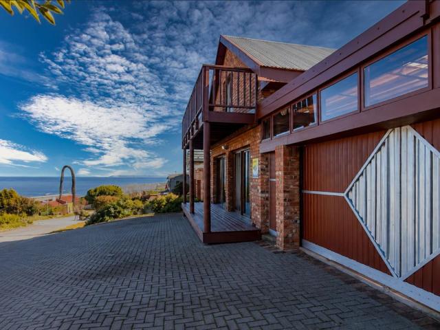 House for sale in Groot Brak Rivier, Western Cape