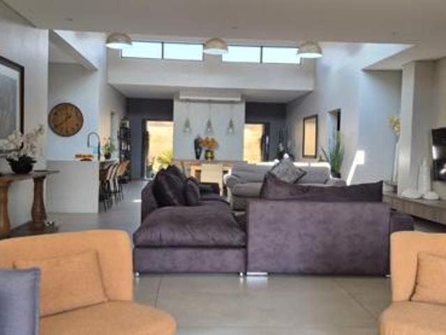 House for sale in Oranjeville, Free State