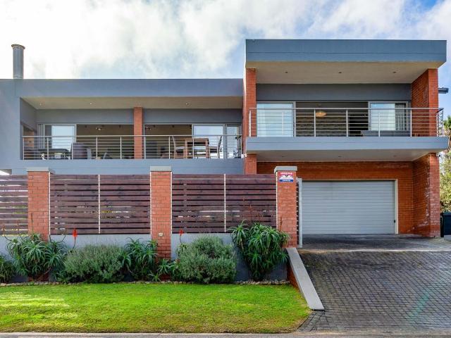 House for sale in Groot Brak Rivier, Western Cape