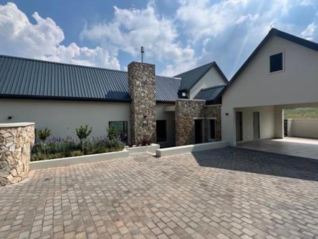 House for sale in Dullstroom, Mpumalanga