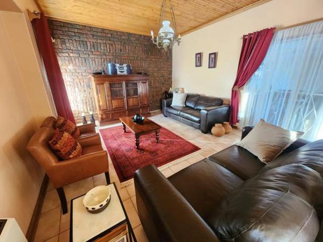 House for sale in Frances Baard, Northern Cape
