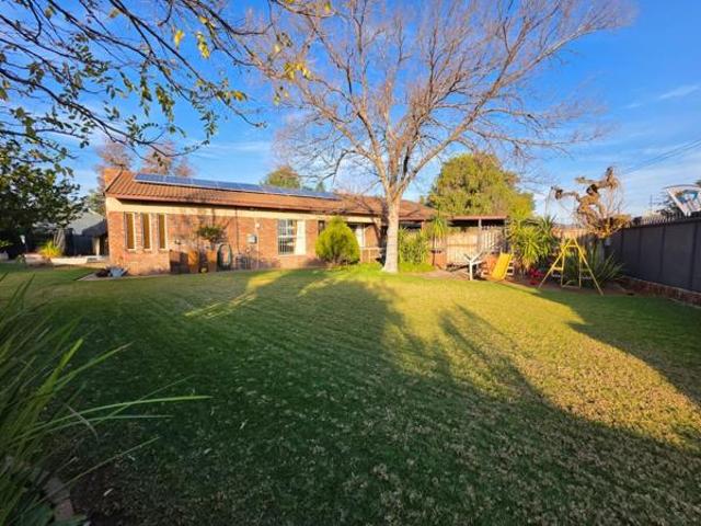 House for sale in Frances Baard, Northern Cape
